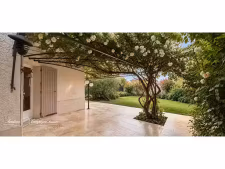 villa t4 sur parcelle piscinable en fond d'impasse  secteur villevieille
