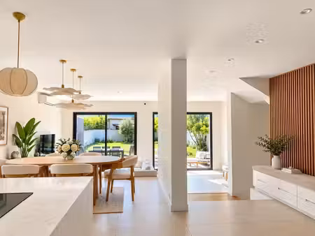 maison de prestige de 180 m2 en vente la varenne-saint-hilaire  île-de-france