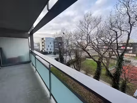 location appartement 3 pièces 65m²
