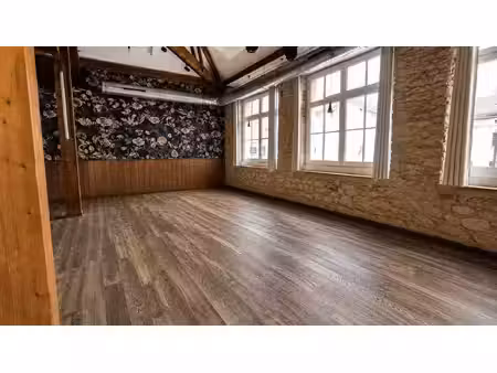 achat local commercial 170m² y 80190