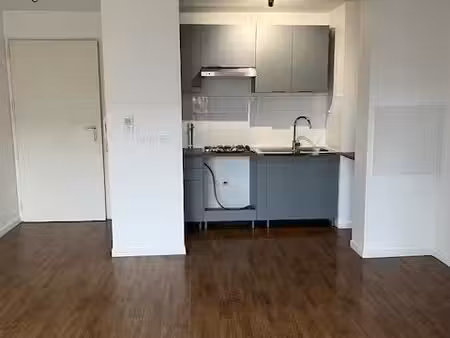 location appartement 2 pièces 42m² le blanc mesnil 93150