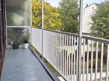 location appartement 3 pièces 69m²