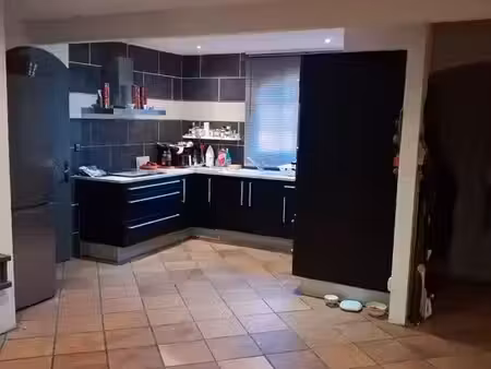 chambre de 13m2 à louer sur le temple