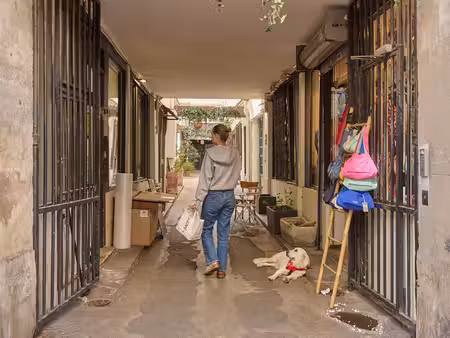 à paris 1er rue saint honoré dans un immeuble début 19ème siècle !