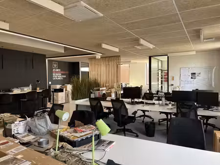 location bureaux 1239m²