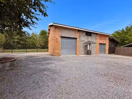vente locaux professionnels à saint-médard-en-jalles (33160)  138 400 €