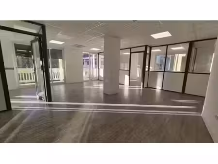 vente locaux professionnels 0 pièces à toulon (83000)  250 000 €
