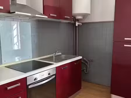 appartement de 74m2 à louer sur segré-en-anjou bleu