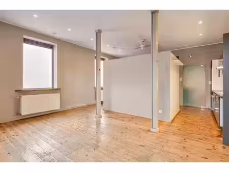 sint-amandsberg : espace commercial de caractère idéalement