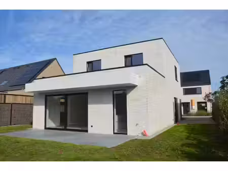 huis te koop in roeselare met 4 slaapkamers