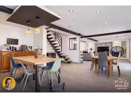 ? soucieu-en-jarrest : maison familiale rénovée de 221 m²
