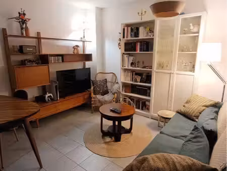 maison avec jardin et 2 places de stationnement