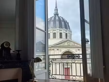 beau studio meublé 16m² avec vue exceptionnelle