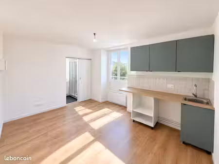 studio brie comte robert 77170