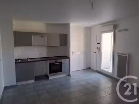 appartement f2 à louer - 2 pièces - 38 26 m2 - st laurent du var - 06 - provence-alpes-cot