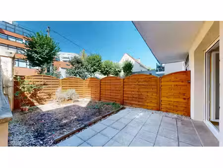appartement en rez de jardin rosiers biron saint-ouen