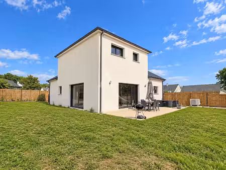 maison contemporaine de 2021 / à deux pas du bourg et à 20 min de nantes
