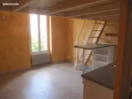 location appartement 1 pièce 18 m² à marseille 3ème (13003)  525 €