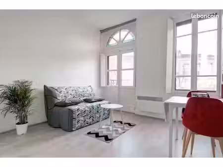 location meublée appartement 1 pièce 20 m² à toulouse (31000)  540 €