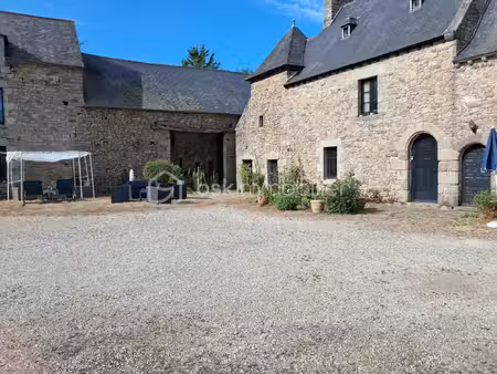domaine de 292 m² à quevert
