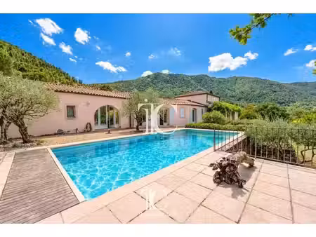 vente villa 7 pièces 146 m² à les vans (07140)  550 000 €
