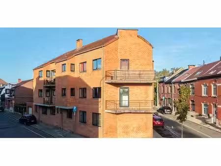 appartement à louer à haine-saint-pierre pour € 825 avec 2 chambres à coucher