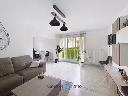 appartement à vendre magny les hameaux 4 pièce(s) 81m2 209 000€