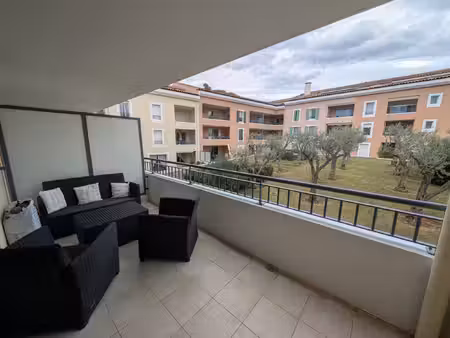 t2 centre-ville avec terrasse