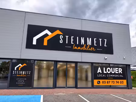 à louer local commercial de 550 m2 zone commerciale de s