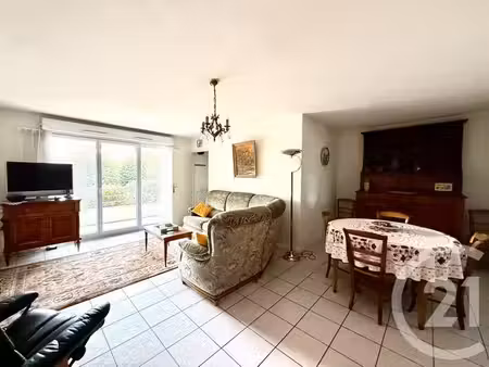 appartement f3 à vendre - 3 pièces - 68 m2 - la rochelle - 17 - poitou-charentes