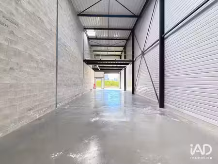 location local d’activités 162 m²