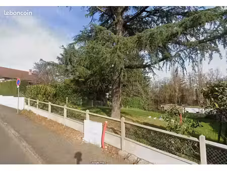 terrain constructible 557 m² – charbonnières-les-bains – permis purgé