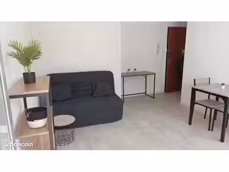 studio 1 pièce 22 m²