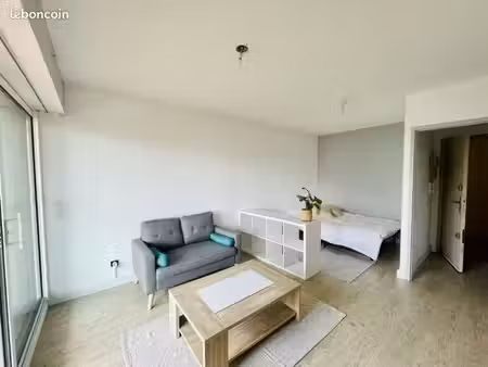 studio 1 pièce 33 m²