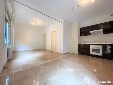 appartement 1 pièce 30 m²