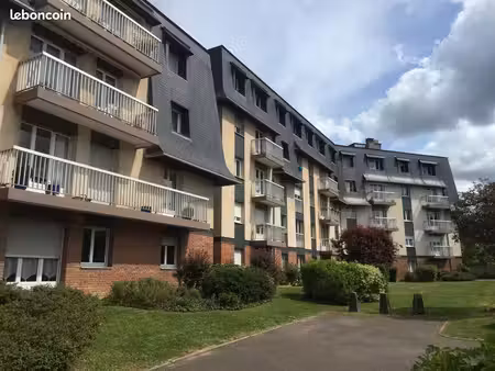 appartement f3 de 76.6 m² dans belle résidence centre ville