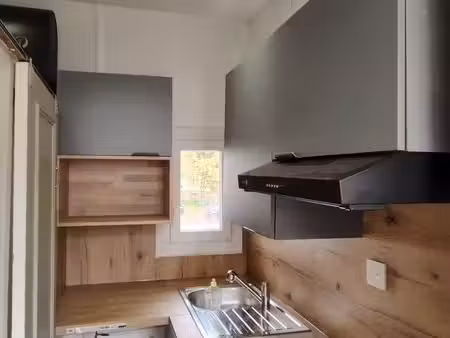 studio climatisé avec terrasse