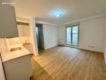appartement t2 de 42 m² situé place luton à reims