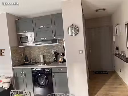 t1 bis en centre ville avec place de parking securisee en sous sol