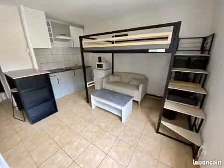 appartement studio · 20 m² · 1 pièce 390