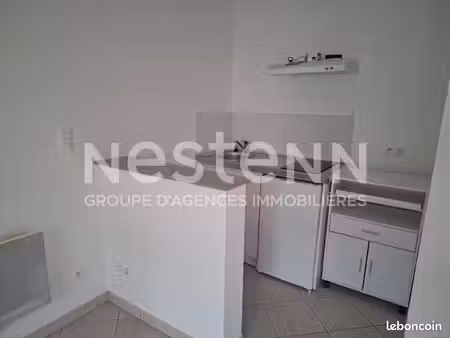 studio 1 pièce 27 m²