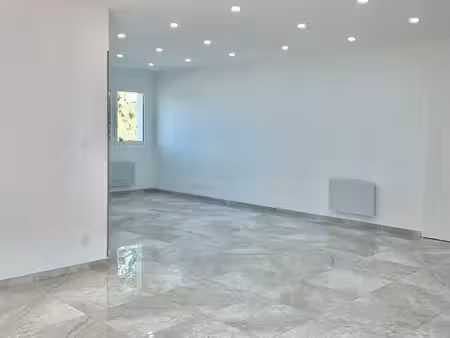 bel appartement t4 dans résidence privée
