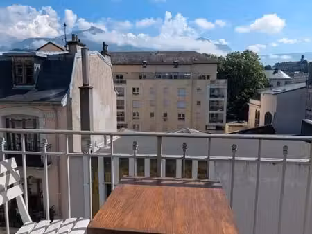 t2 meublé et rénové en location proche de la gare