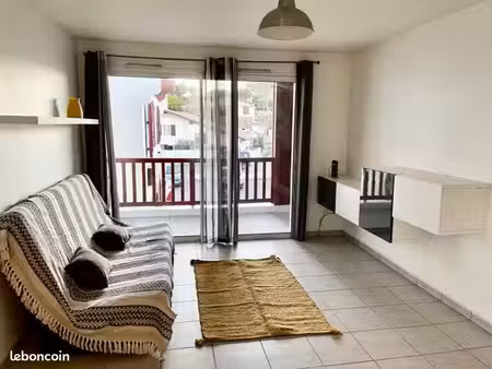 studio et pkg proche des plages
