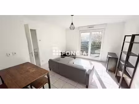 t2 de 37m2 avec balcon parking vendu libre d'occupation