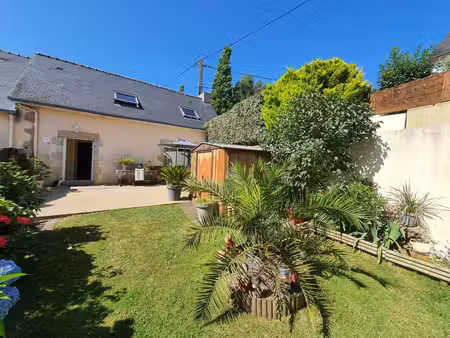 lanester : charmante maison en pierre rénovée avec terrasse plein sud et jardin clos