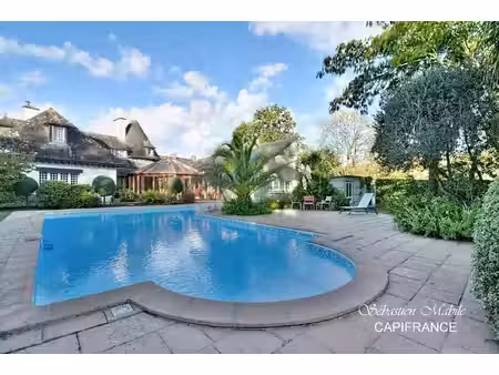 propriété en pierre avec piscine à vendre (35) lanhelin - mesnil-roc'h