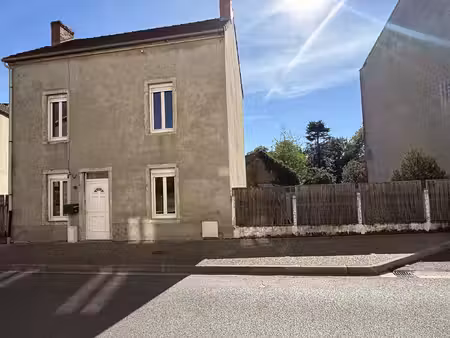 maison de ville avec grange