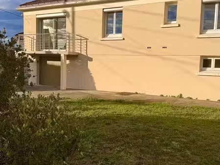 location maison meublée de 150 m2 – 4 chambres  jardin et grand garage
