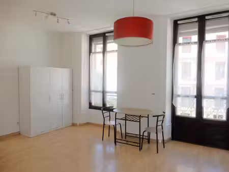 t1 meuble - aix les bains hyper centre